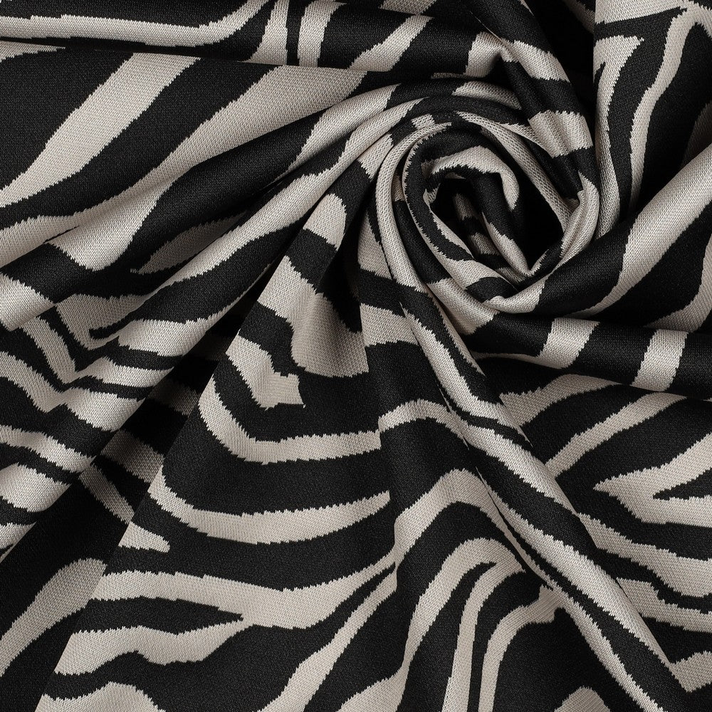 Knitted Jacquard Animalskin Zerbra
