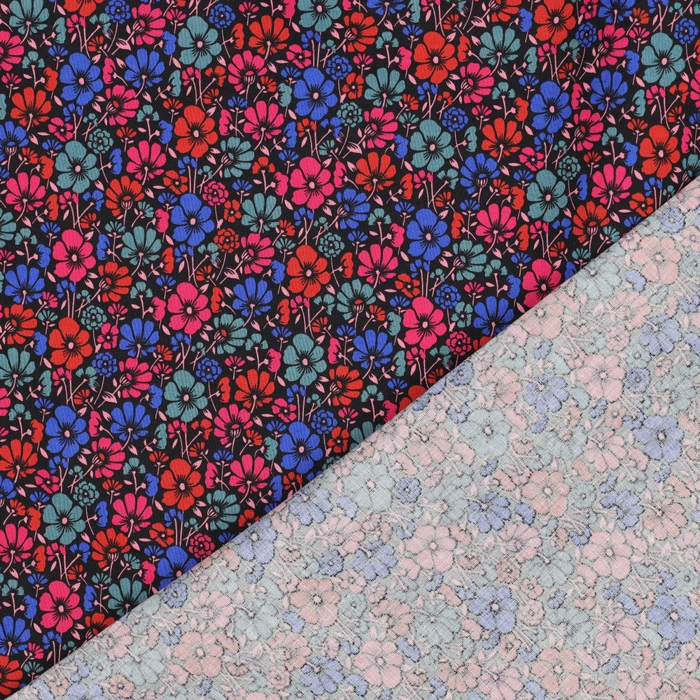 Beschichtete Baumwolle Flowers schwarz