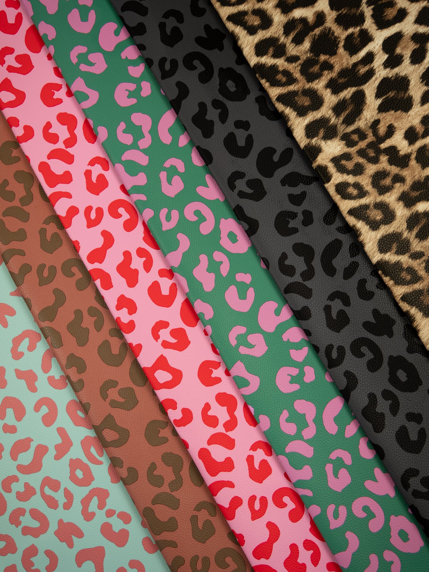 Kunstleder Happy Leo by Cherry Picking grau schwarz B-WARE