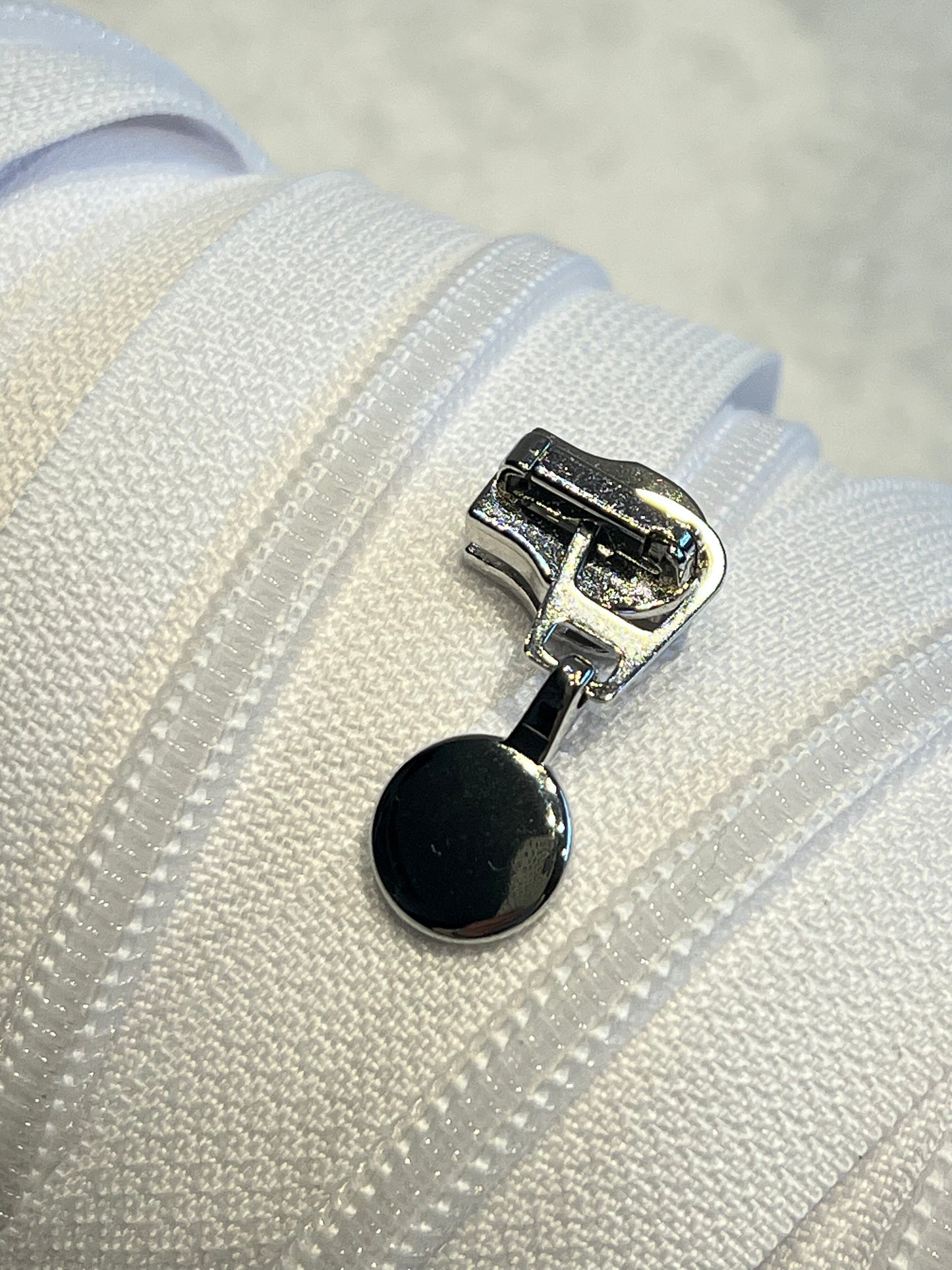 Automatikschieber mit Knopf für Endlos Reißverschluss P10