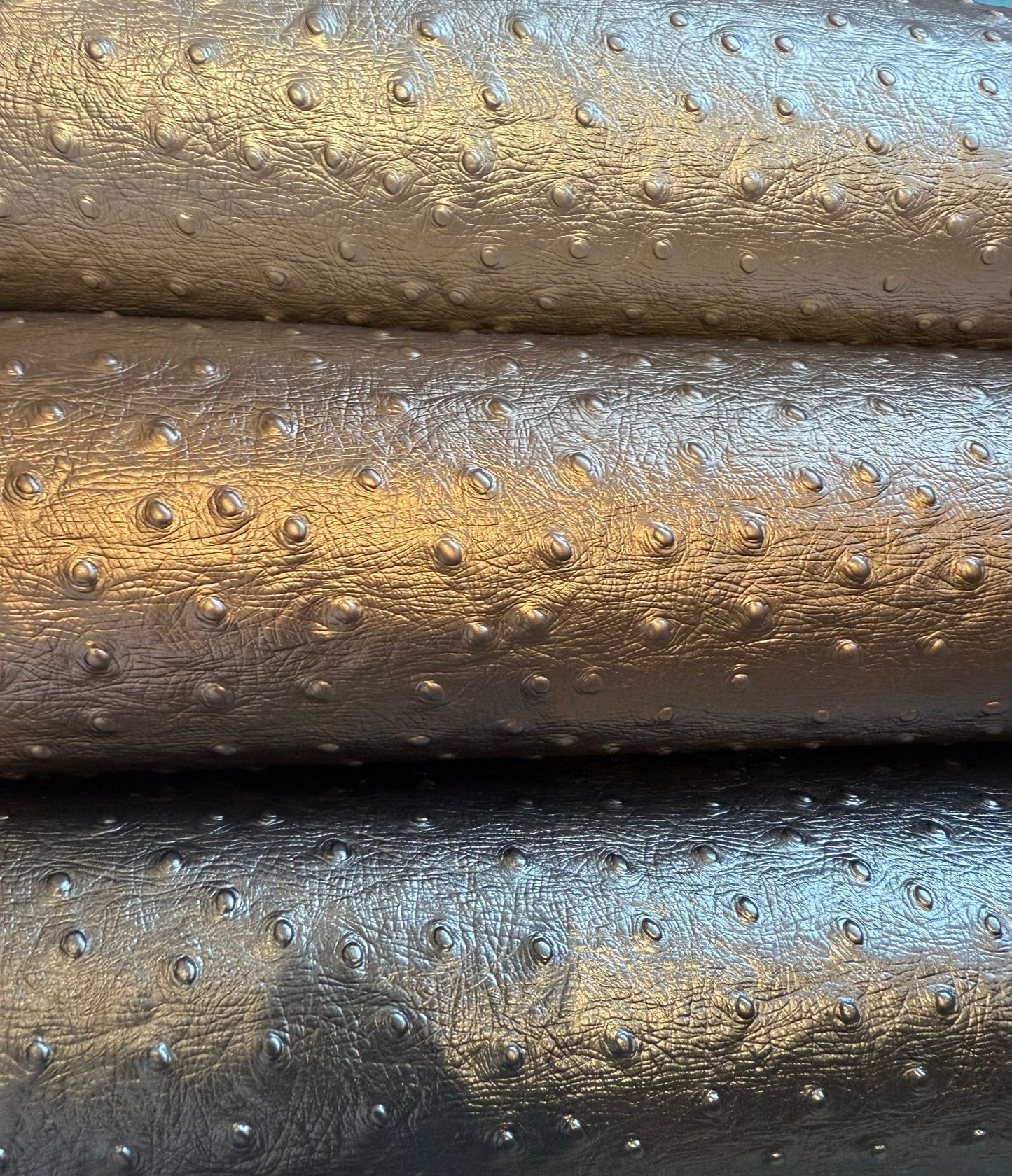 Kunstleder Noppen metallic anthrazit, schlamm & silber