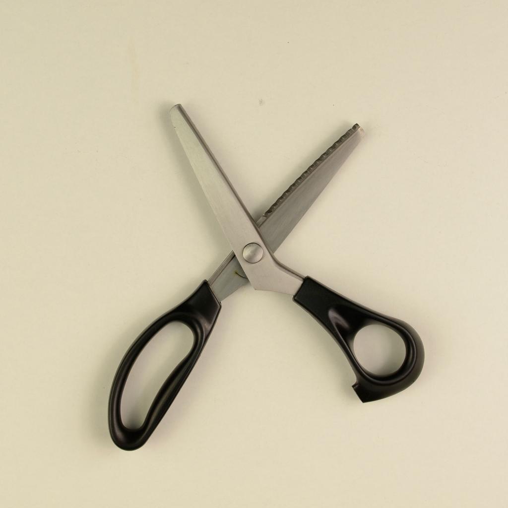 Zackenschere 24 cm