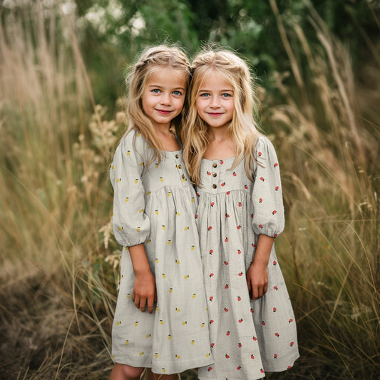 Bald erhältlich - Double Gauze Musselin - Zitronen bestickt natural