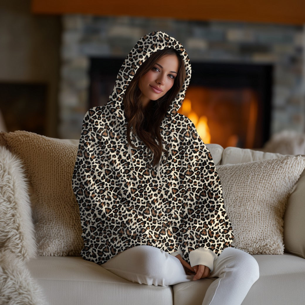 BALD ERHÄLTLICH - Fleece Kuschel Animalprint Leo braun