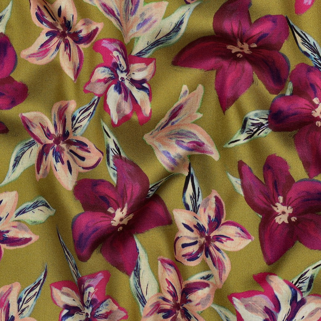 Bald erhältlich - Baumwollsatin digital Blumen beere