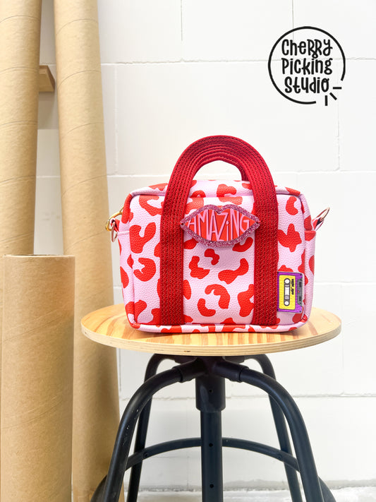 Kunstleder Happy Leo by Cherry Picking rosa rot