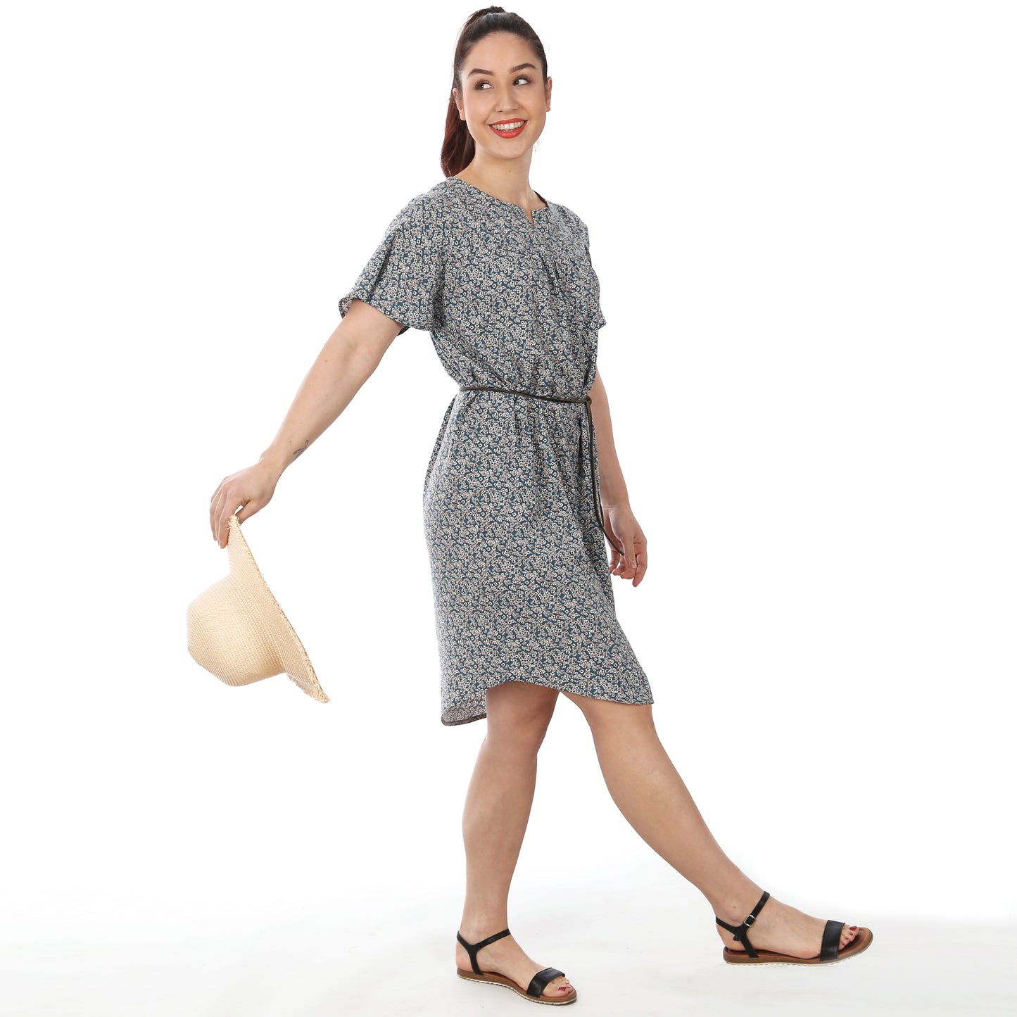 STUDIO SCHNITTREIF FRAU Yule Kleid Damen