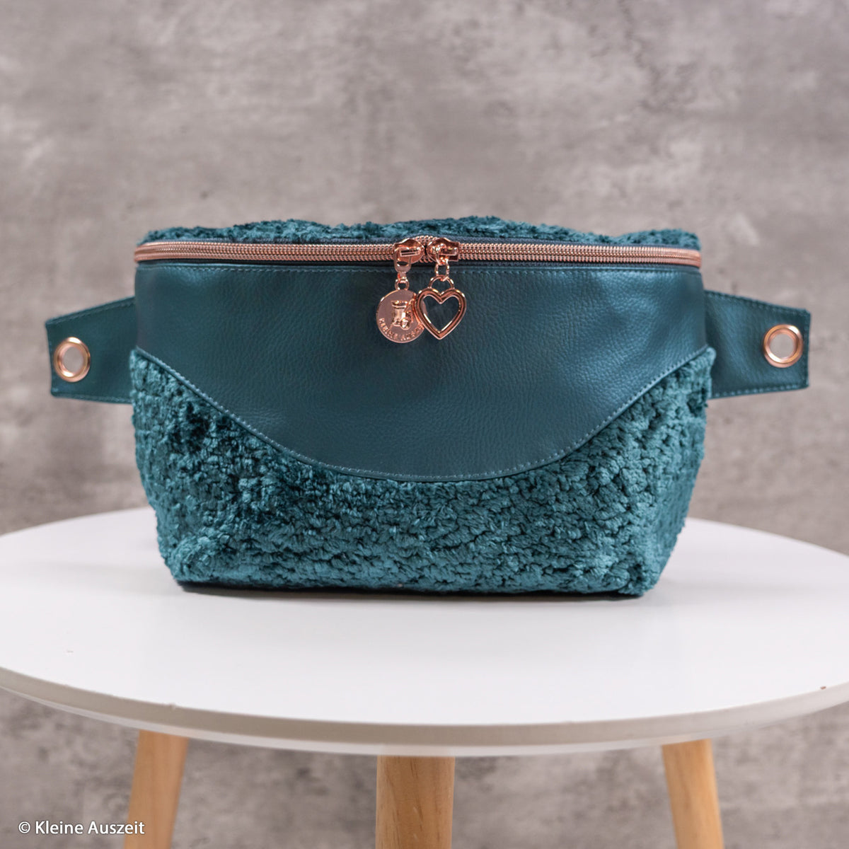 BALD ERHÄLTLICH - Kunstleder Rex metallic gulf coast petrol