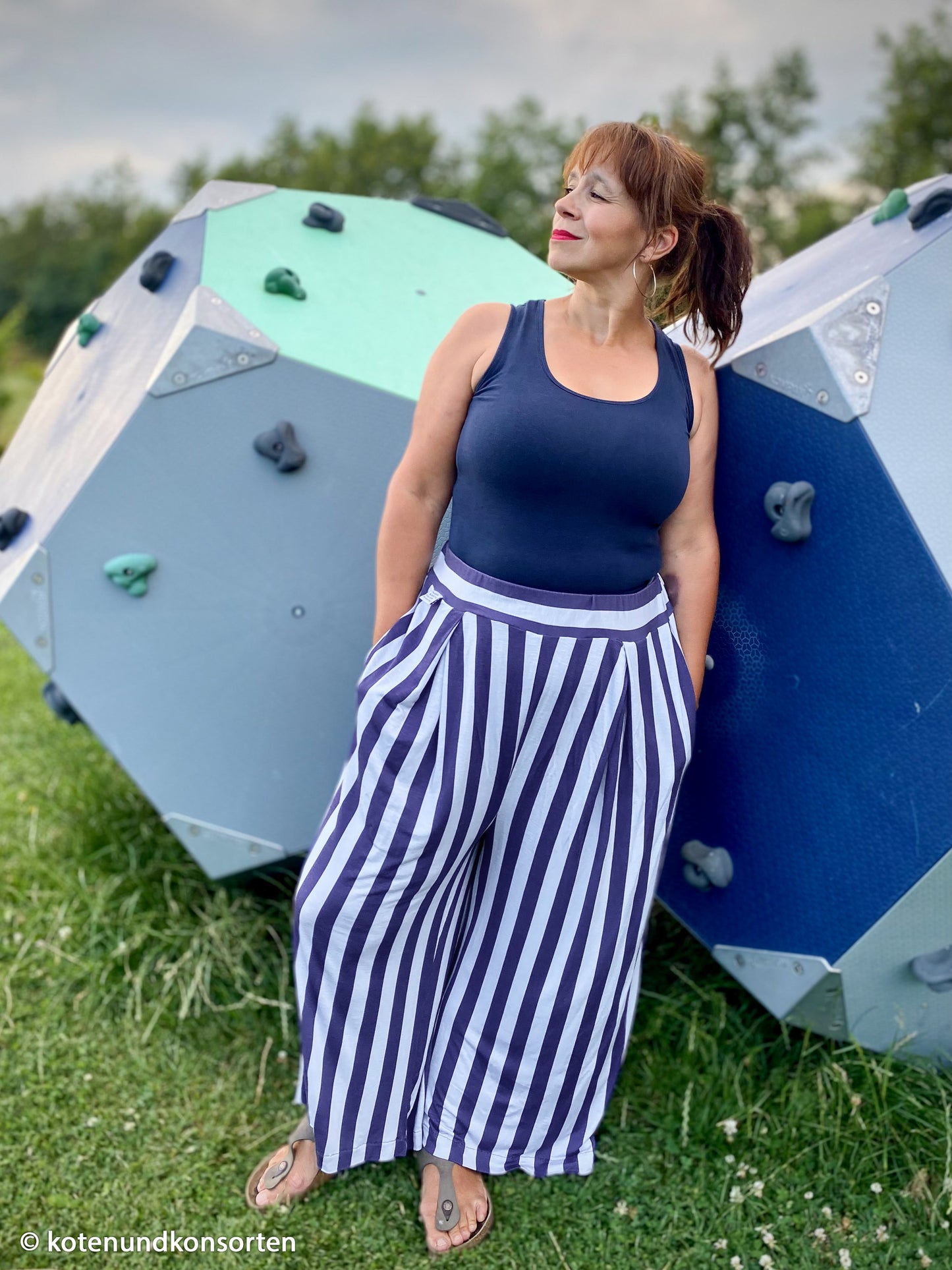 Viskosejersey Happy Stripes by cherry hellblau dunkelblau