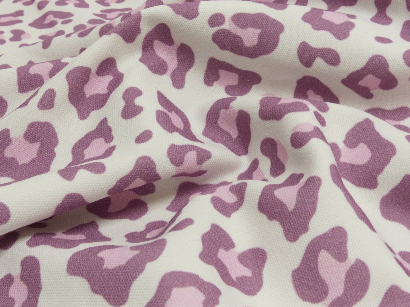 Canvas Dekostoff digital Leo mauve