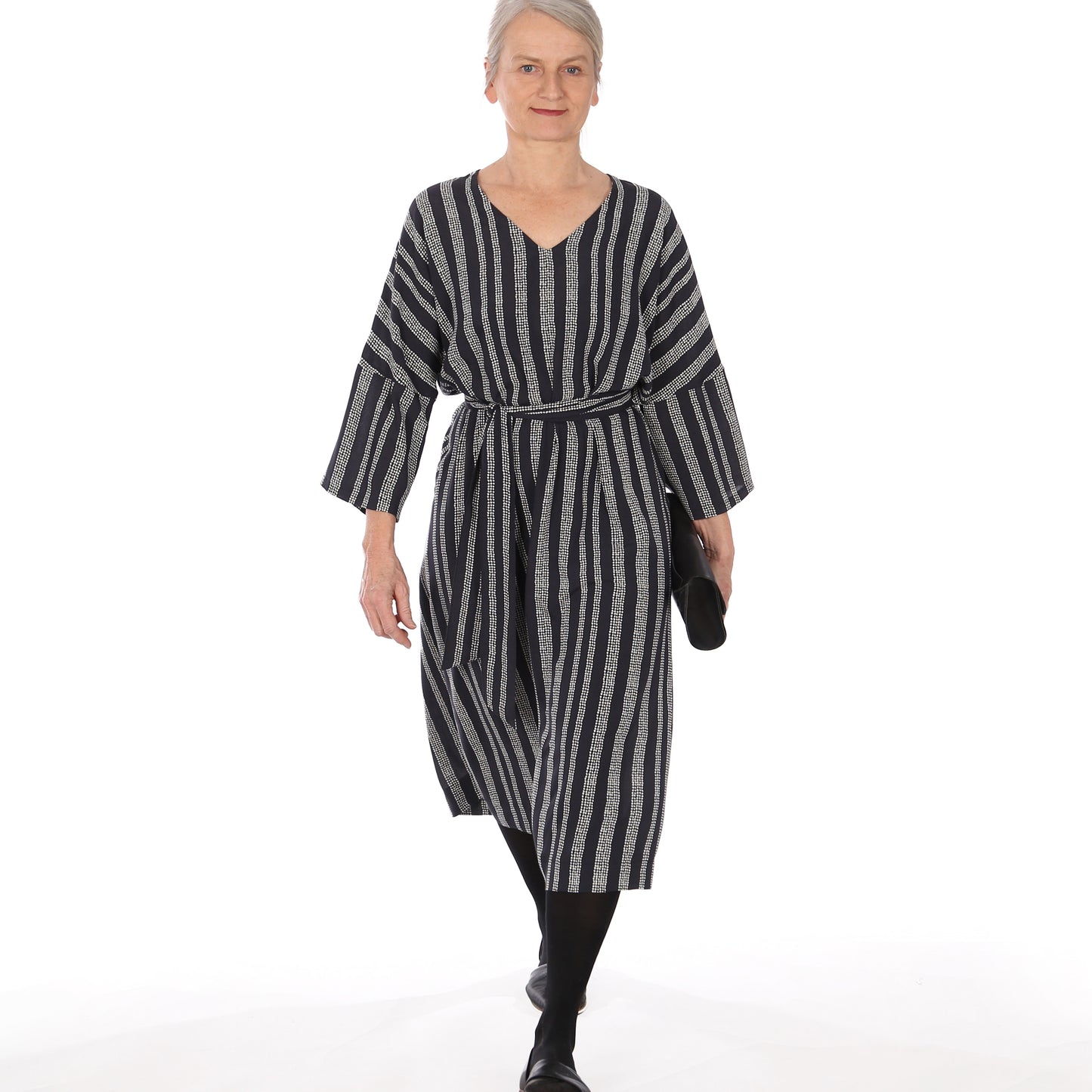 STUDIO SCHNITTREIF FRAU IVA Keid V-Ausschnitt Damen