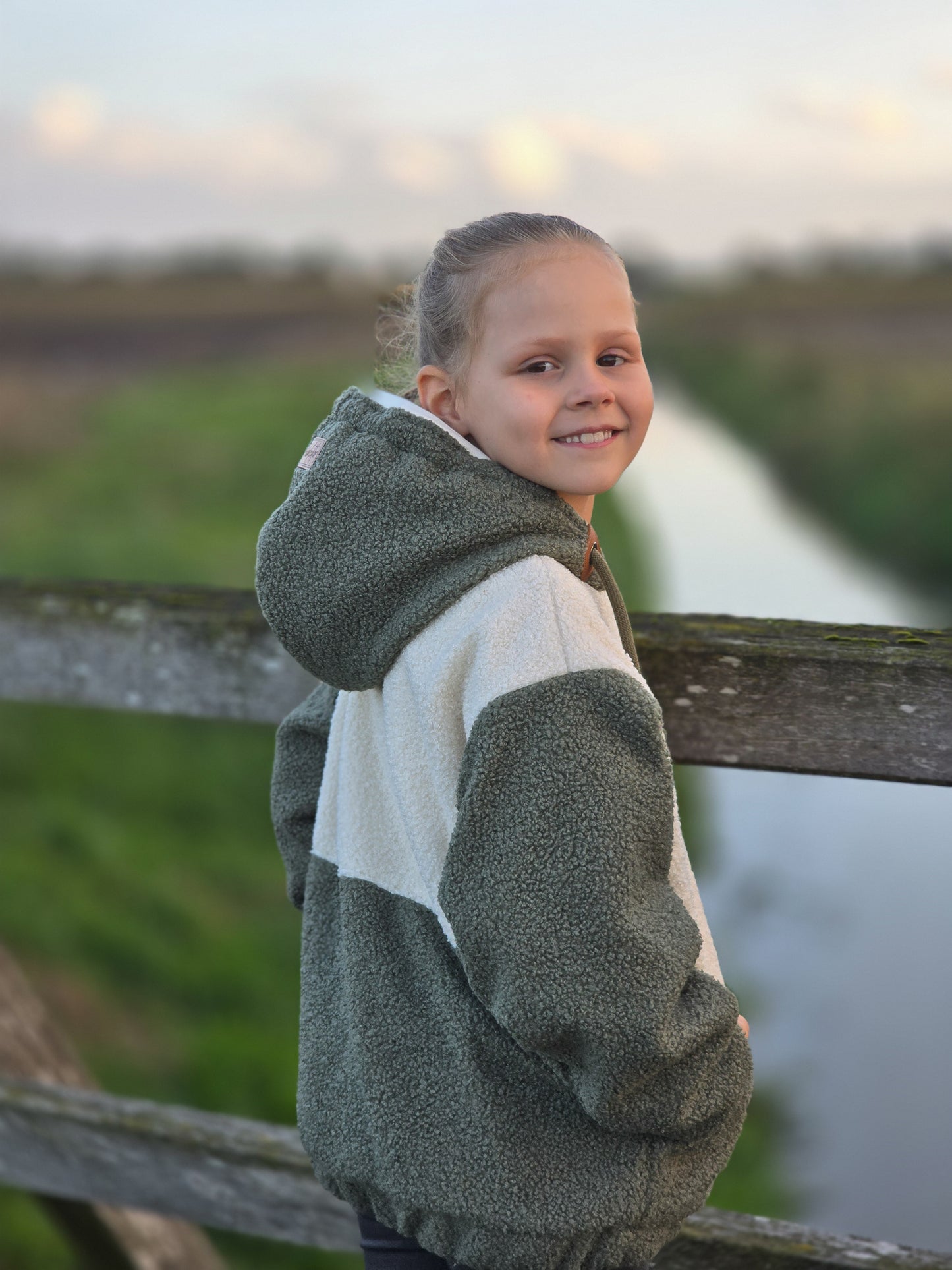 Dekostoff Boucle Kodiak naturweiß