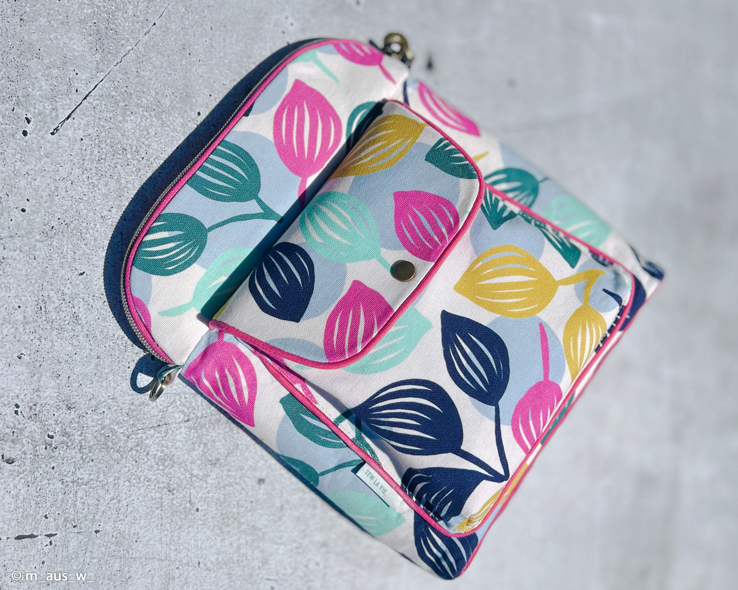 Canvas Dots and Leaves by Emjo Design bunt natur